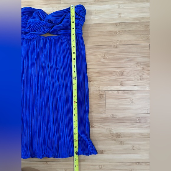 New! HELLO MOLLY LIVING UPTOWN PLISSE STRAPLESS MINI DRESS BLUE - Picture 10 of 10